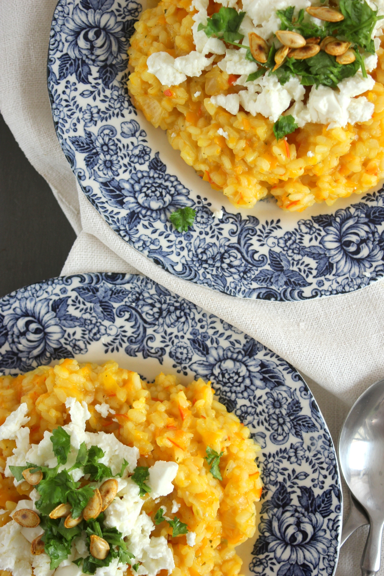 Kürbisrisotto mit Feta, Petersilie und Kürbiskernen – DAS LEBEN IST SÜSS!